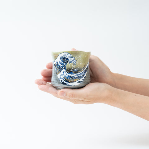 Bizan Kiln Hokusai Wave  Kutani Teacup