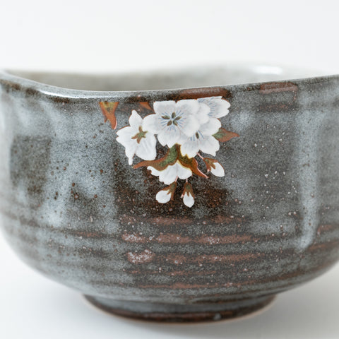 Bizan Kiln Yoshidaya Sakura and Bird  Kutani Matcha Bowl