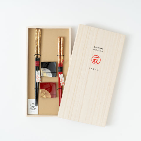 Issou Zuiun Maki-e  Wakasa Lacquerware  Chopstick Set For Two