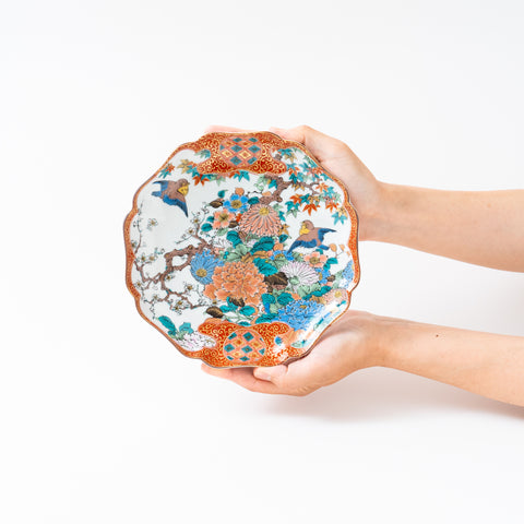 Shoza Kutani Plate and Stand Set