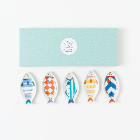 Harekutani Fishs-shaped Kutani Chopstick Rest Set