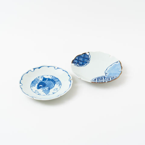 Snow Ring  and Fish Pattern  Arita Side Plate Set