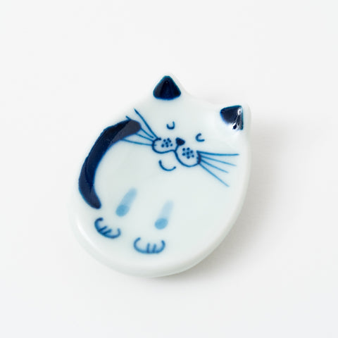 Hand-drawn Cat Arita Chopstick Rest