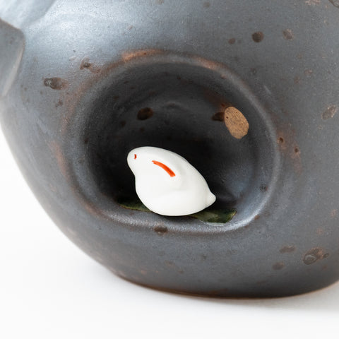 Small Rabbit Charm Black Chic Hasami Sake Cup Set