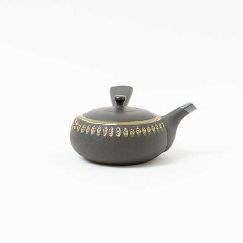 Flat Round Cut Swirl Pattern Tokoname Teapot