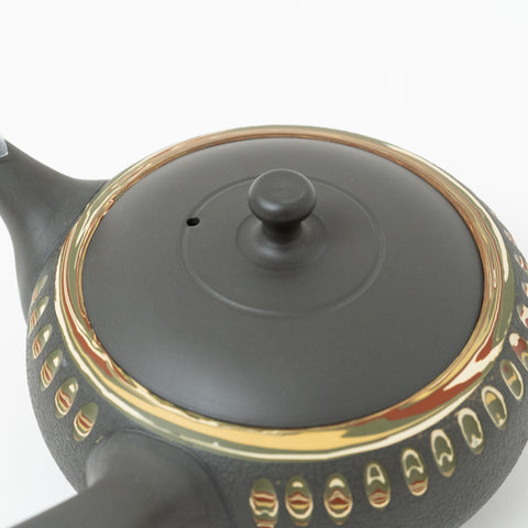 Flat Round Cut Swirl Pattern Tokoname Teapot