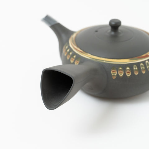 Flat Round Cut Swirl Pattern Tokoname Teapot