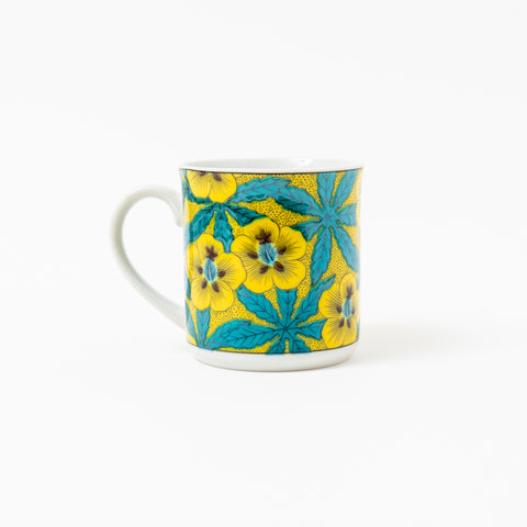 Seikou Kiln Flowers Kutani Mug Cup