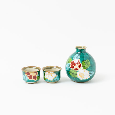 Bizsan Kiln  Green Sasanqua Camellia Kutani Sake Set