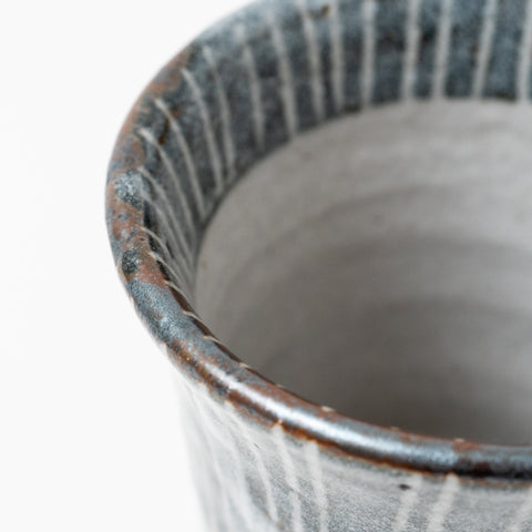 Tosui Kiln Nezumi Shino Tokusa Seto Sake Cup