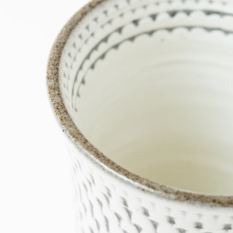 Tosui Kiln White Glaze Tochiri Seto Sake Cup